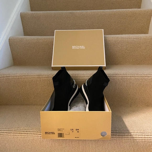 Authentic Skylar Stretch knit sock sneaker - Picture 8 of 8